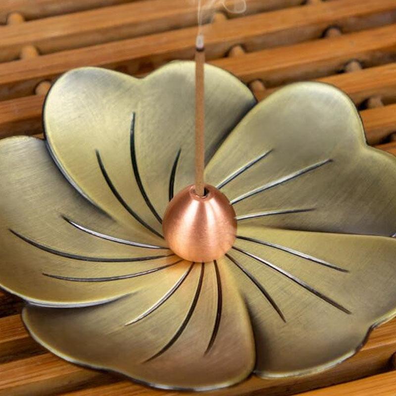 Vintage Alloy Incense Burner - Creative Sandalwood Furnace for Bedroom - Bronze